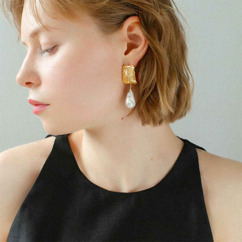 PEETTY lava style baroque pearl dangles earrings golden model