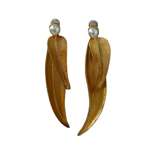PEETTY leaves vintage pearl earrings made old