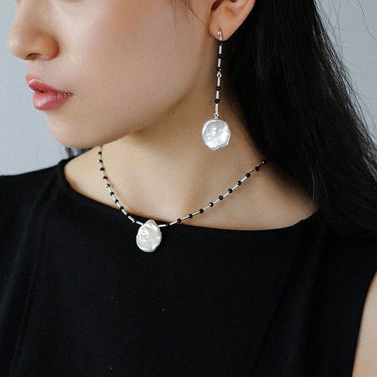 PEETTY splicing choker earrings large petal baroque pearl black