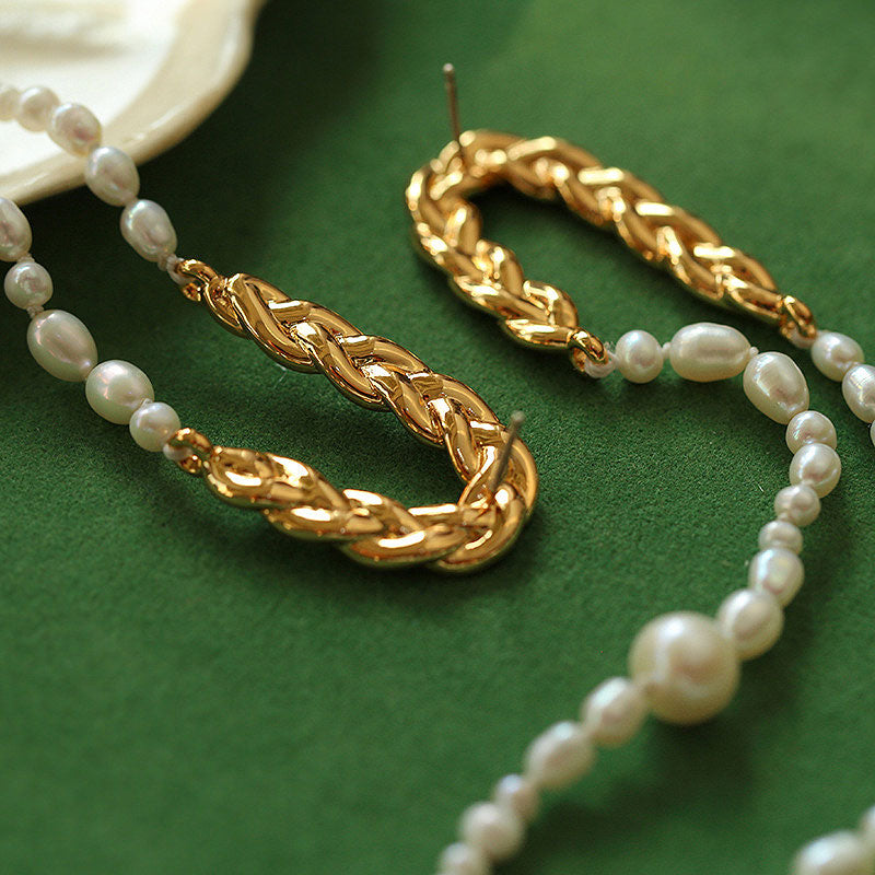 PEETTY ring-shaped baroque pearl earrings long dangles detail 1