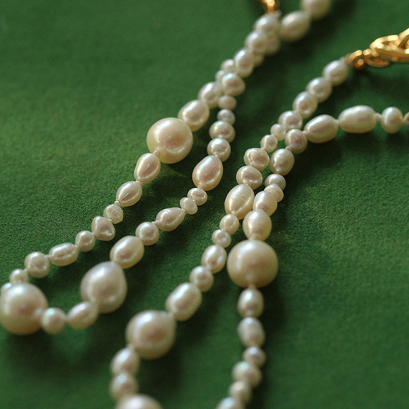 PEETTY ring-shaped baroque pearl earrings long dangles detail 2